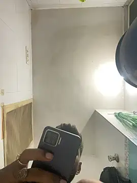 bigthickjunk (M young) - Mastrubating in front of female