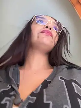 Sara-77 webcam