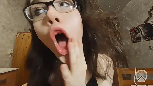 RachelSav webcam