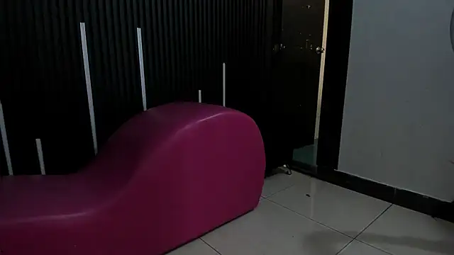 Threesome-no-mercy webcam