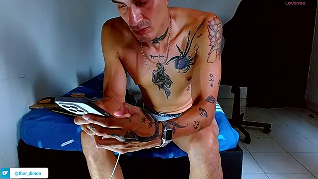 bray_hotboy777 webcam
