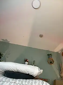 YariRose webcam