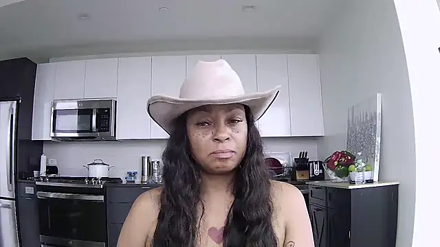 msweetlindaparks (F mature) - Ass Play with finger