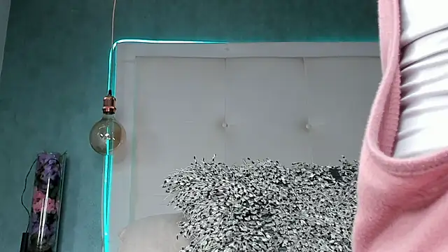 mia_gomez7 webcam