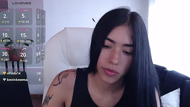 leslieblack_ - LESLIEBLACK_'s free webcam - UK Sex Cams