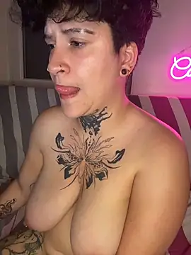 callmelouve webcam