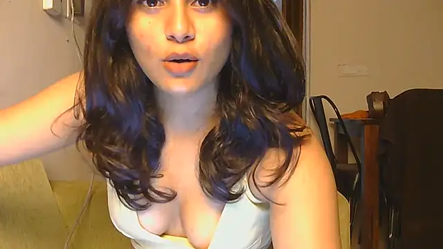 Naira_fit
