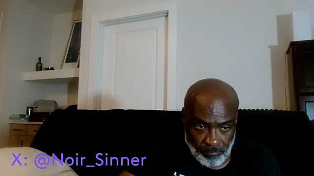 sinnernoir (M mature) - stroke, standing, show ass