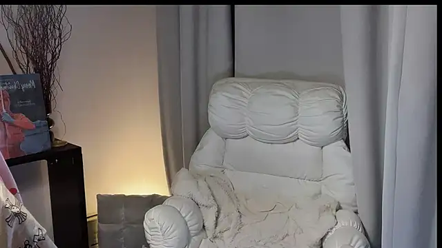O0_0Q live cam on StripChat