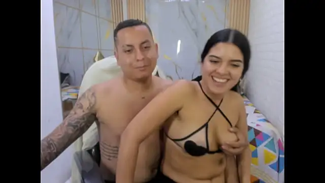 vanessa_f live cam on StripChat