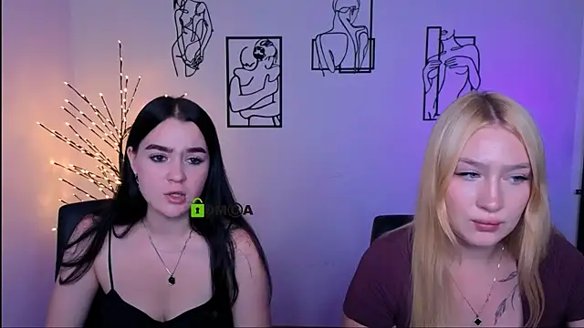 playful_sophie webcam
