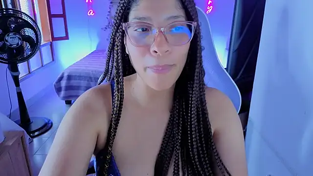 DannaBerry live cam on StripChat