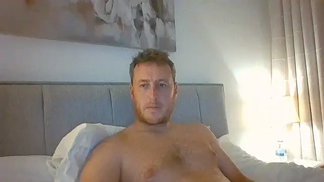 Londonlad818 live cam on StripChat