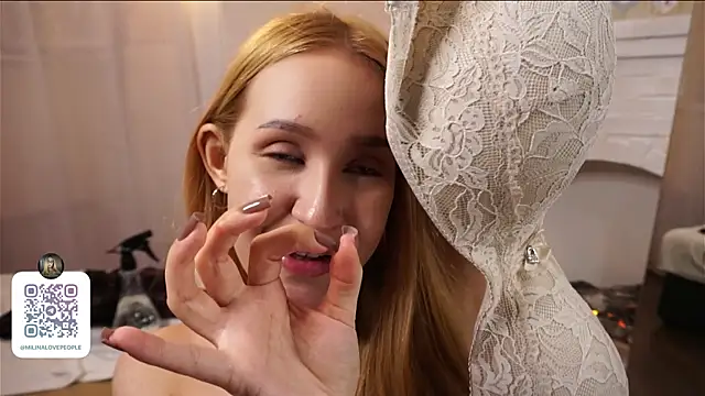 JanineFlosi live sex cam