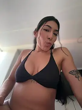 AshleyG_222 live cam on StripChat