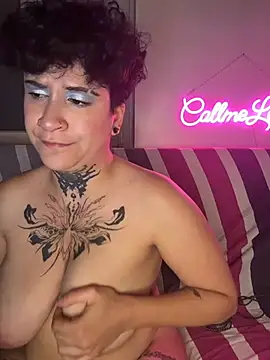 callmelouve webcam