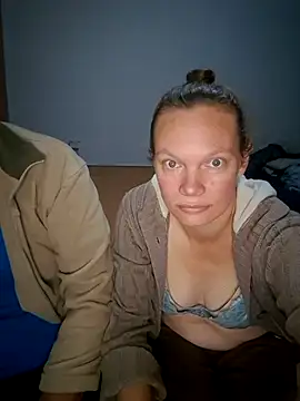 tryingwind (G milf) - Bra off 5 min