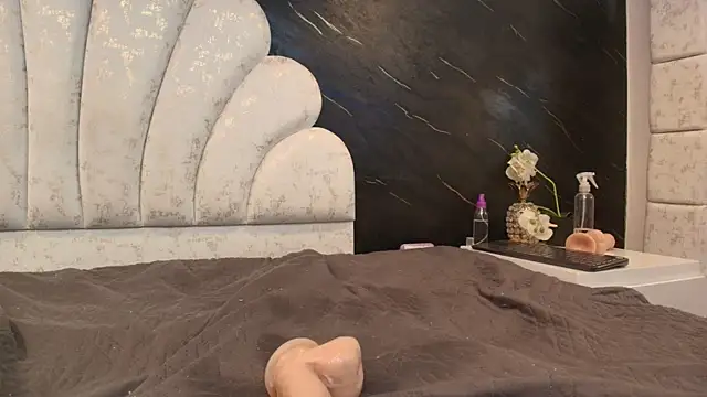 kissme_luna webcam