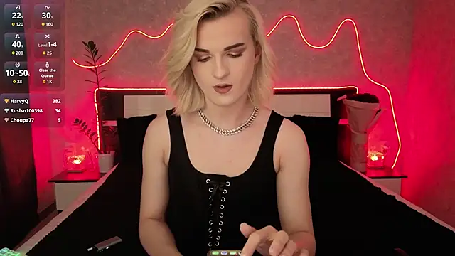 cutesexyblondee webcam