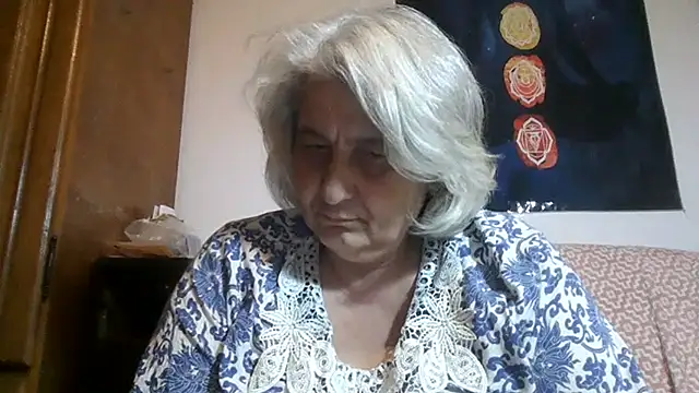 ExquisiteMature webcam
