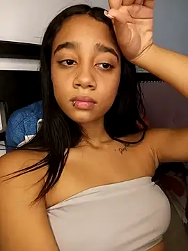 Zoe_Sweett18 webcam