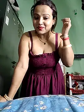 hornypiu697 live cam on StripChat