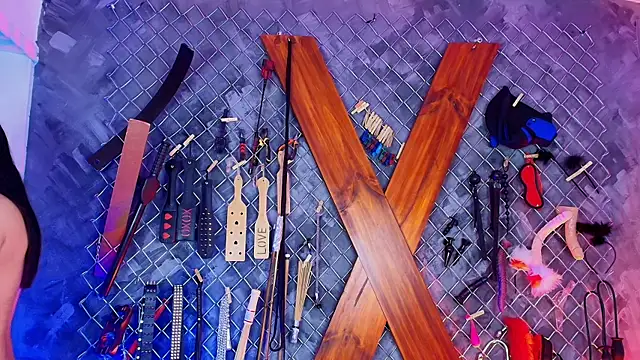 Mistress_lexi_bdsm webcam