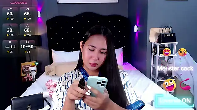 HOTTESTCANDYTS webcam