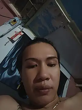 manilafoxts Live Webcam on Stripchat