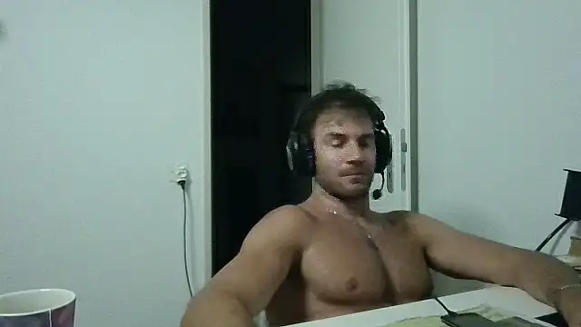 alpha-hunk live cam on StripChat