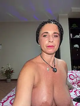 Eva_Pearl live cam on StripChat