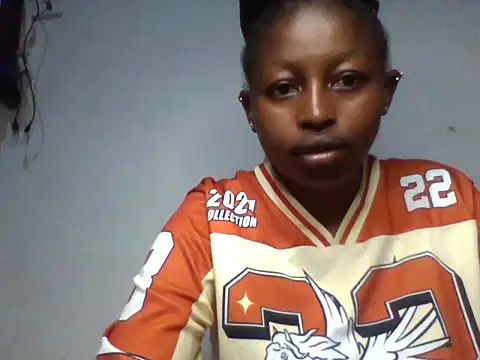 Sexy-Latasha webcam