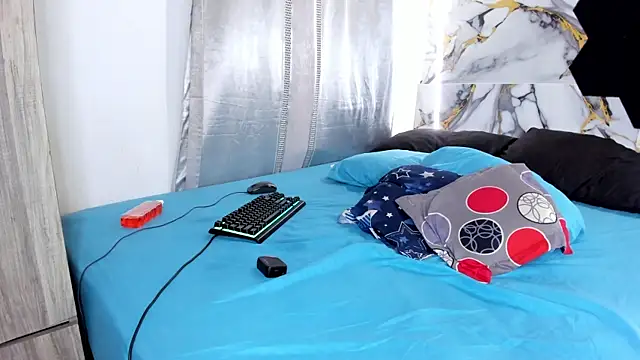 goldendesirexx (M twink) - Sexy dance