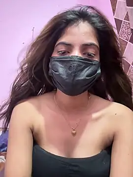 Miss_Pretty011 live cam on StripChat