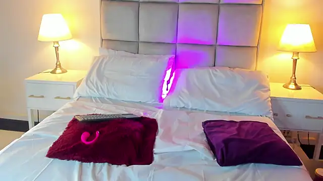 MissJulietta_ live cam on StripChat