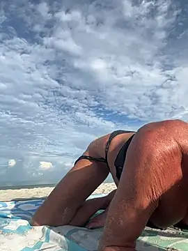 TiffaneyLove webcam