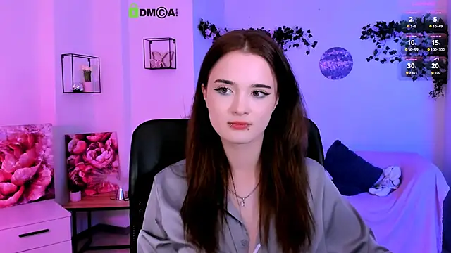 liana_kisses webcam
