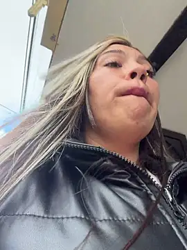 LIZ-06_ webcam