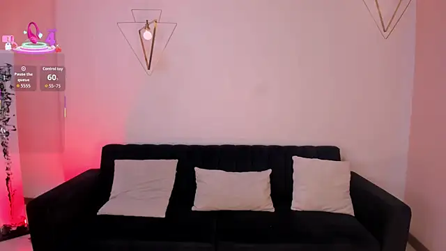 AshleyFerrer_ webcam