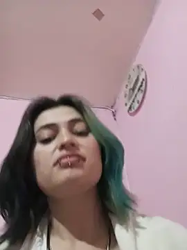 Belle-Eva webcam