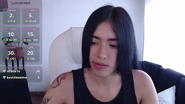 LESLIEBLACK_