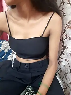 Cute_girl7898 live cam on StripChat