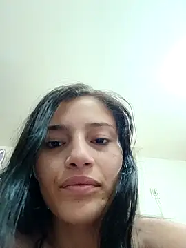 virgin_pussy_love's live room