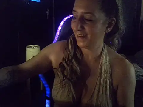 la-fee-pas-chier live cam on StripChat