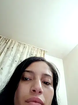 Virgin_Pussy_Love live cam on StripChat