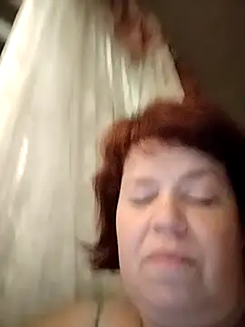 ViktoriaToytor55 live cam on StripChat