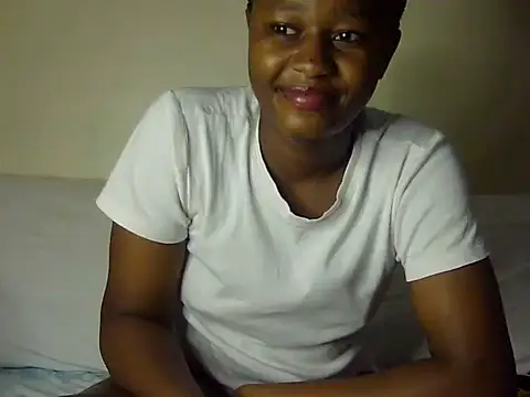 Petite_Ebony10 live cam on StripChat