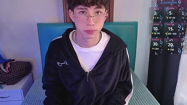 Kael_Prince live cam on StripChat