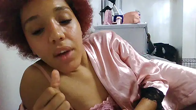 xxangelluvxx live cam on StripChat