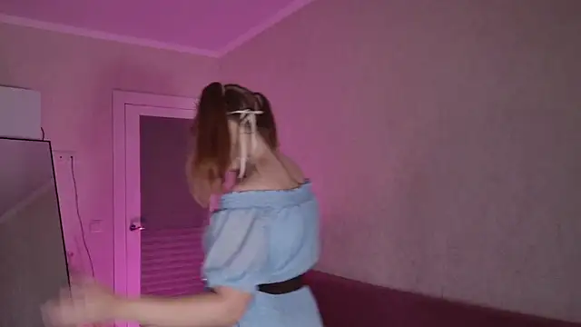 Luna404 live cam on StripChat